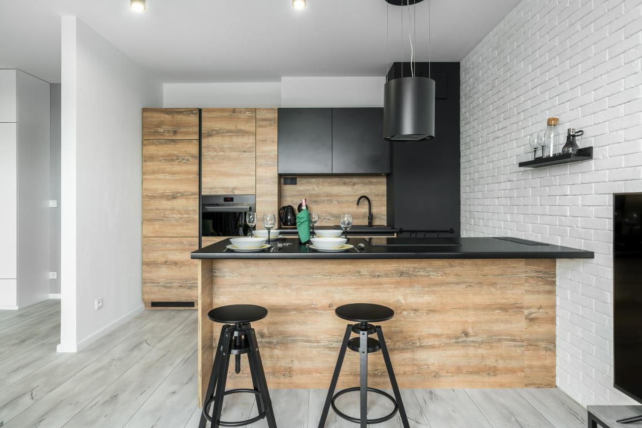 Exclusive Apartment With Terrace By Renters Poznan Exterior photo