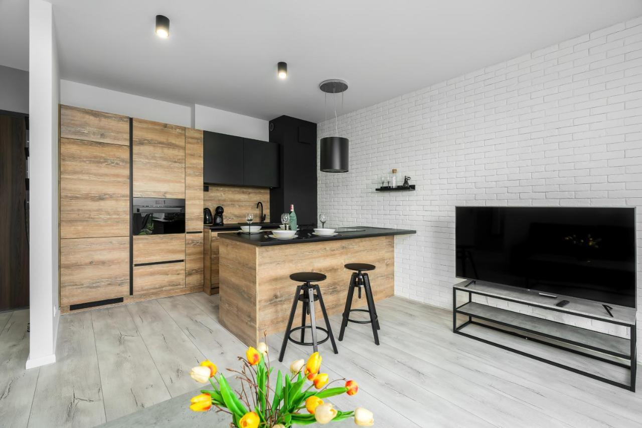 Exclusive Apartment With Terrace By Renters Poznan Exterior photo