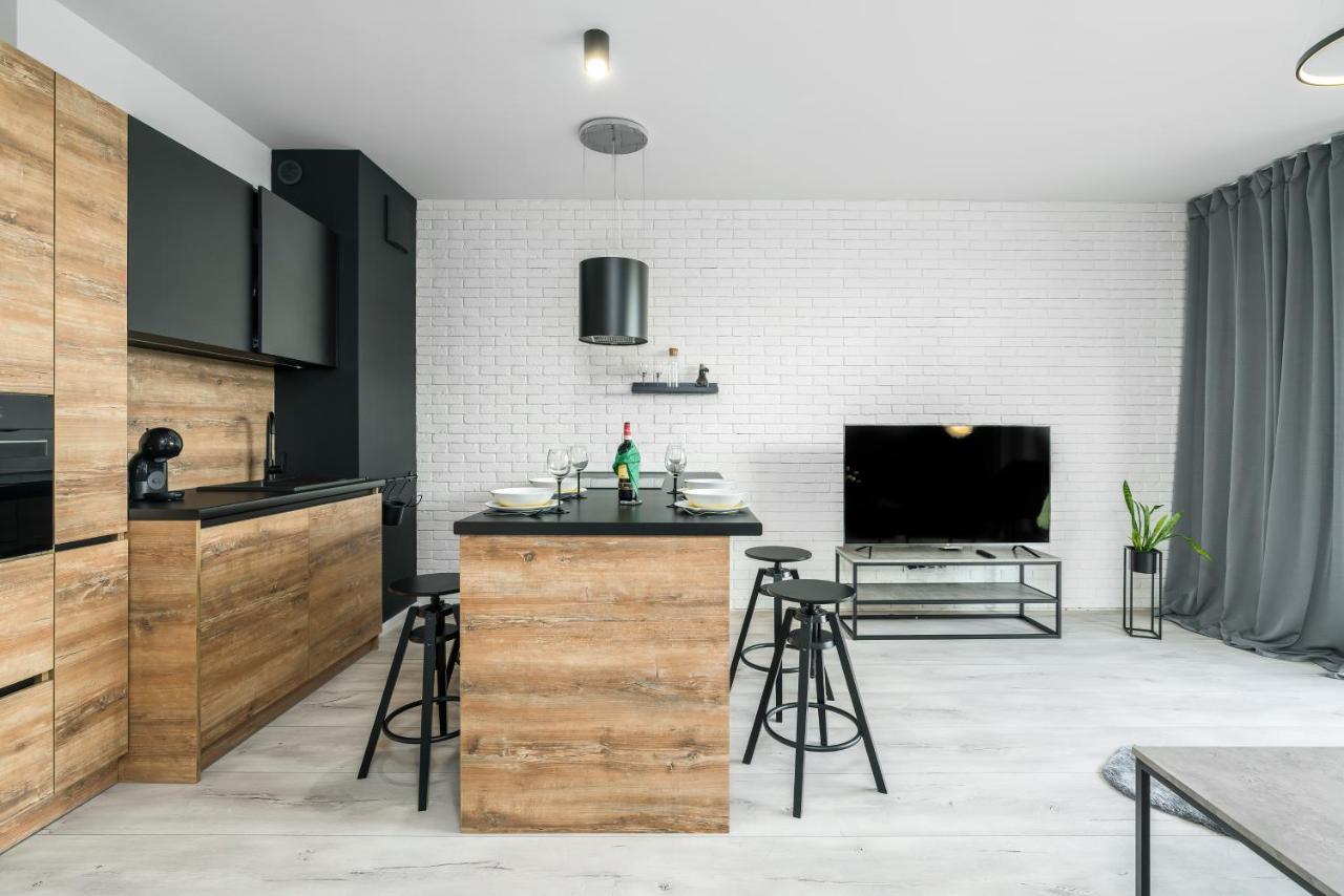 Exclusive Apartment With Terrace By Renters Poznan Exterior photo